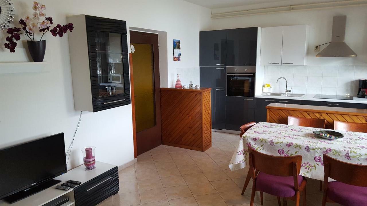 Apartmani Marenda Supetarska Draga Exterior photo